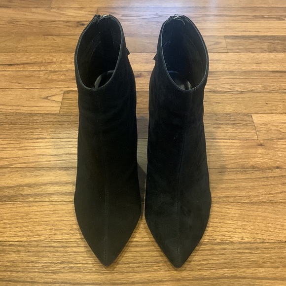 Dolce Vita size 9.5 suede pointy toe boots - Picture 2 of 4